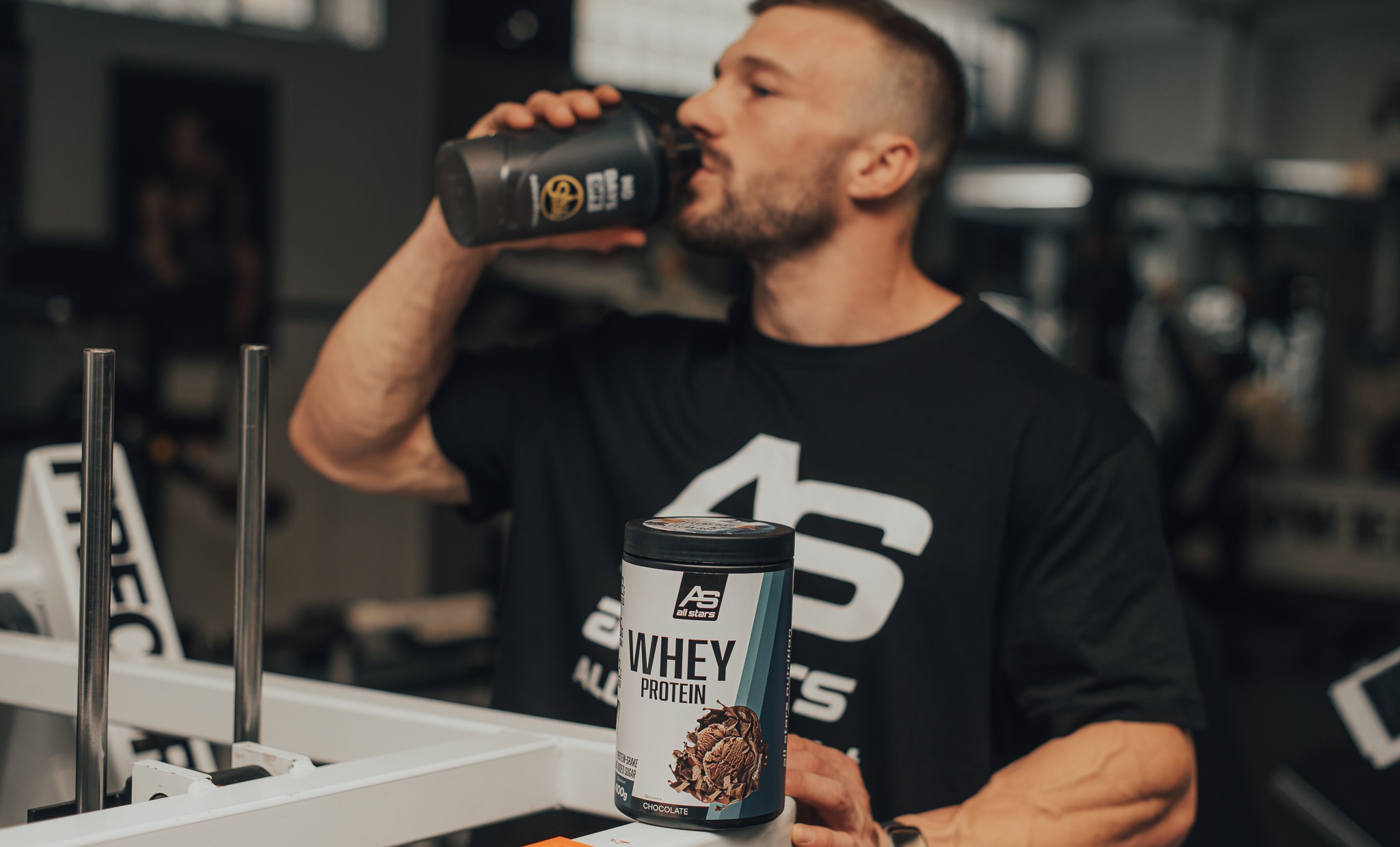 All stars athlet Pascal Probst mit Whey Protein